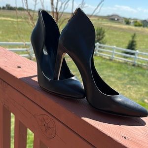 BCBGeneration Black heels 🖤